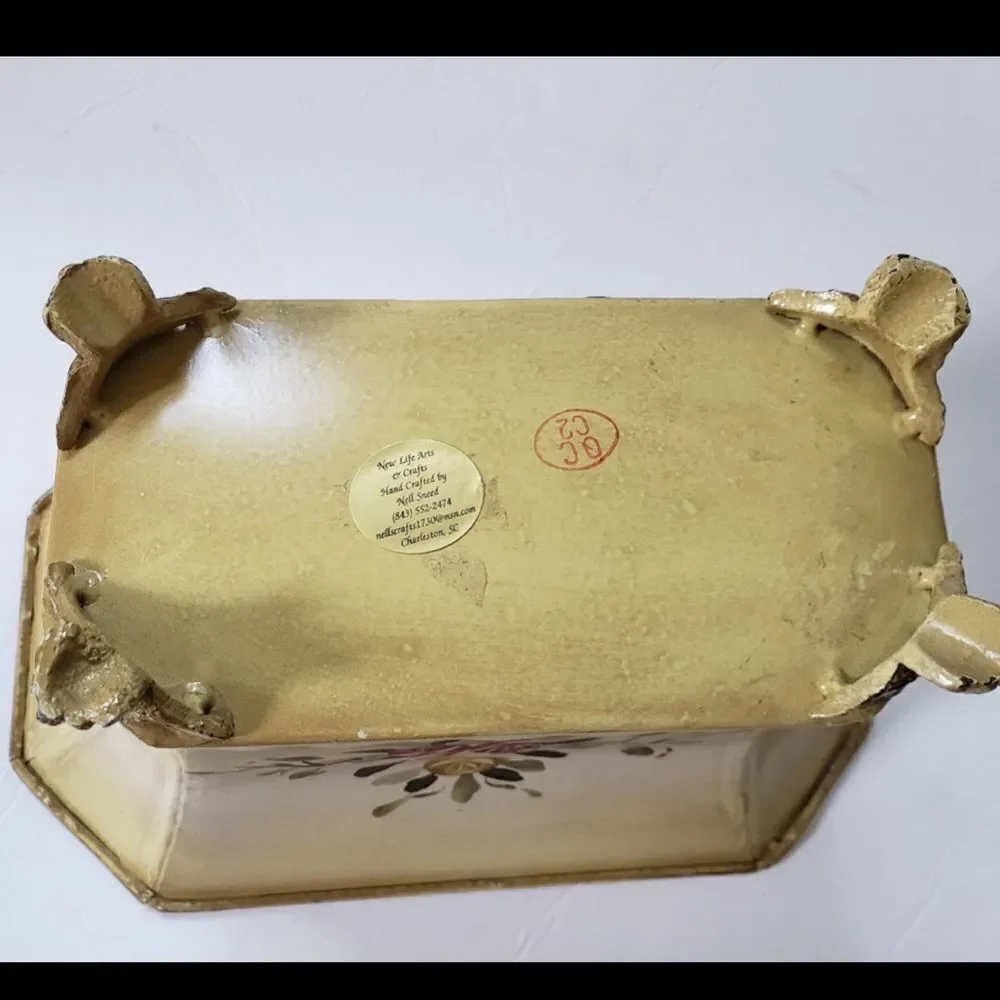 Metal  Planter Cache Pot - Picture 8 of 8